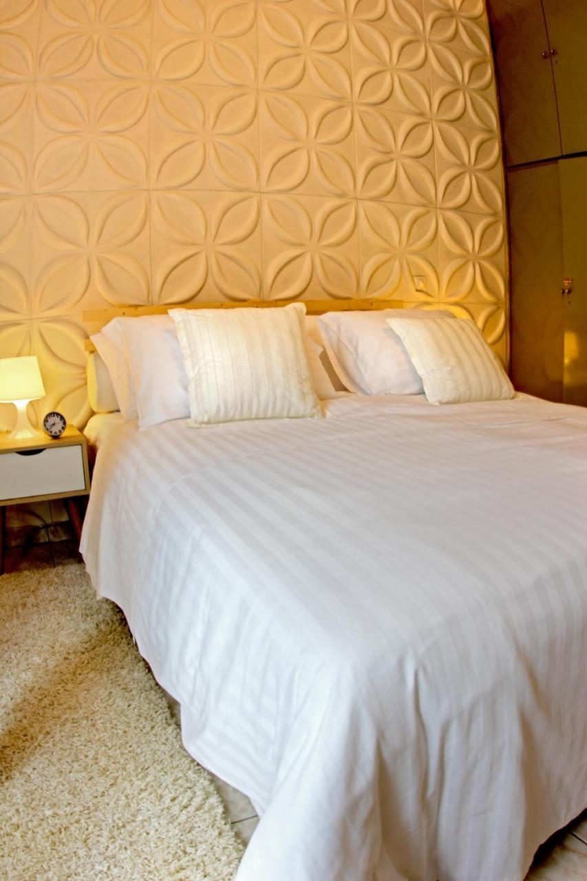 Stylish City Center Garden Apartment Atene Esterno foto